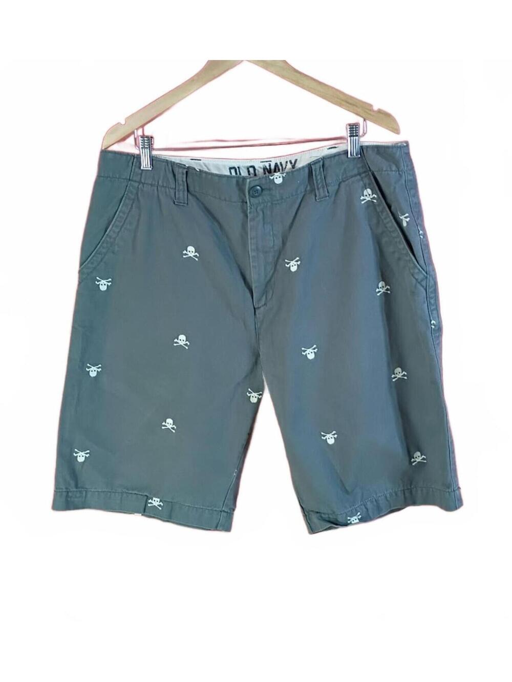 Old Navy Gray Skull Embroidered Shorts Size 36W
